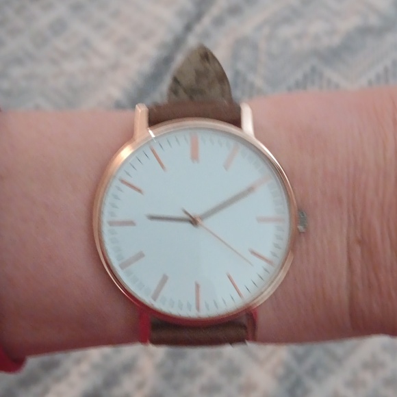 Quartz Watch Brown - Picture 11 of 12
